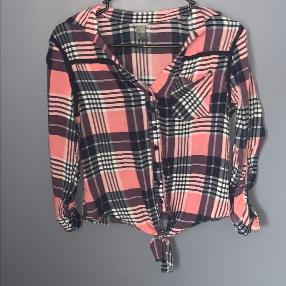 Crop tie in front flannel
